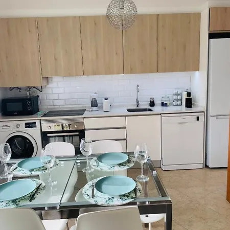 And Me - Al Apartment *